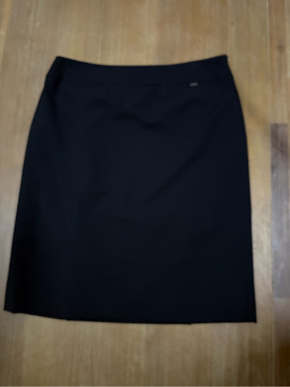Tahari Black Pencil Skirt - Classic Workwear Essential